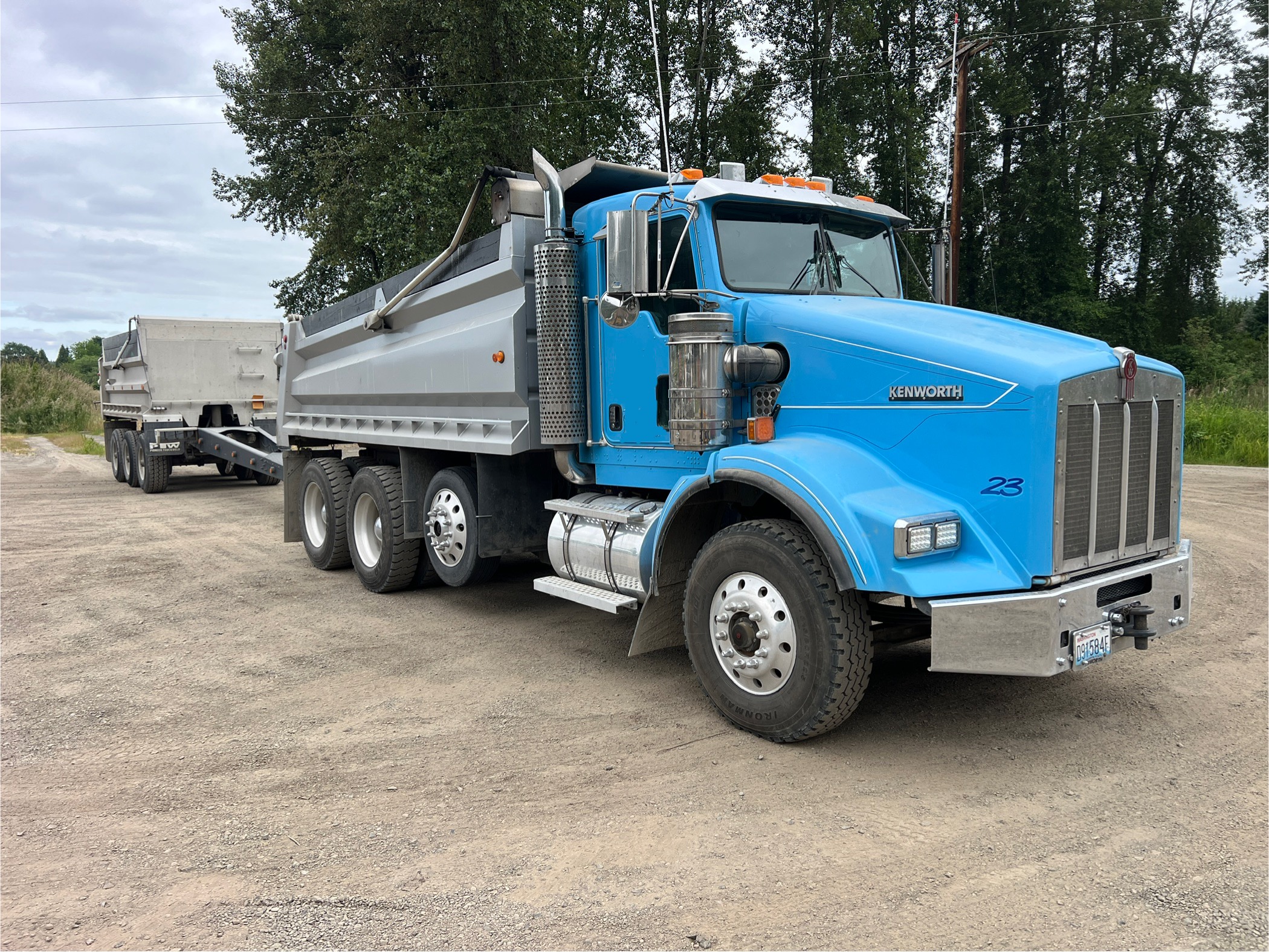 Toelle Trucking LLC fleet truck